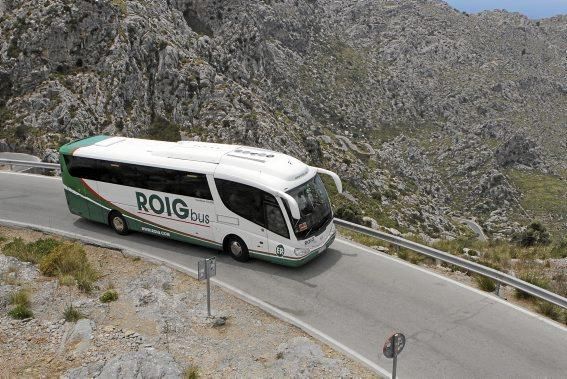 Im Torrent de Pareis, einer der größten Touristenattraktionen der Insel, stapeln sich die Besucher. Seit Wochen schafft keiner den Müll weg, auf der berühmten Serpentinenstraße staut sich der Verkehr, am Ufer haben Taschendiebe leichtes Spiel. Es ist ein Albtraum, sagen die Anwohner.