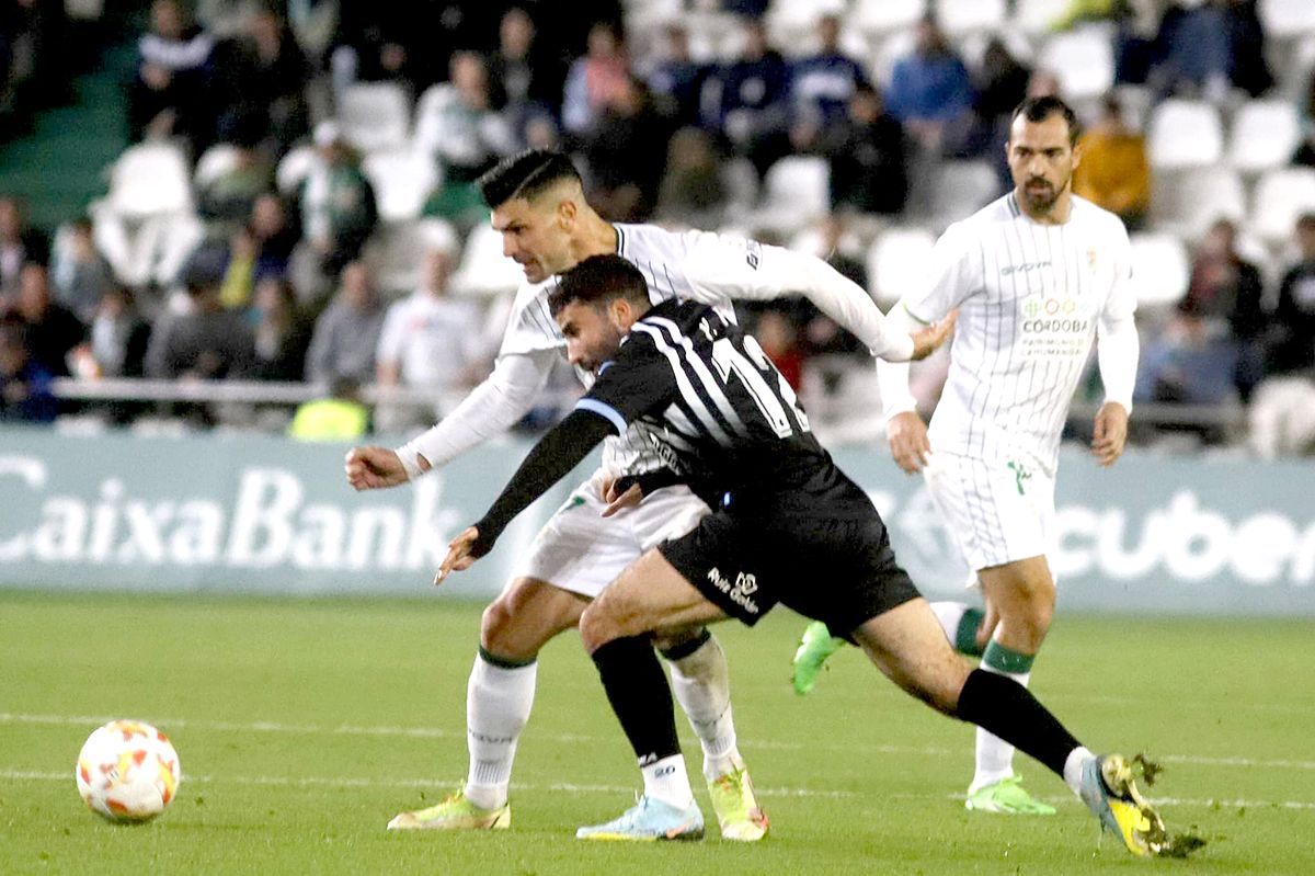 Las imágenes del Córdoba CF - Linense