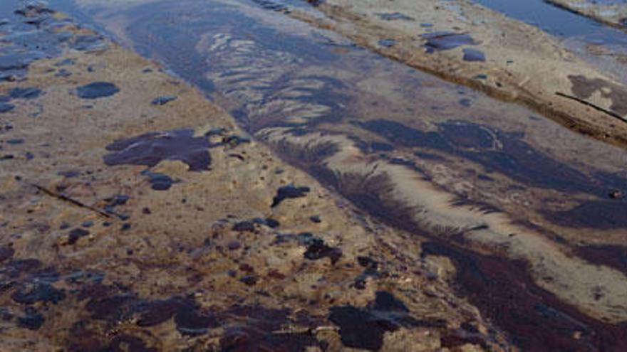 Detectan manchas de crudo en el fondo del golfo de México