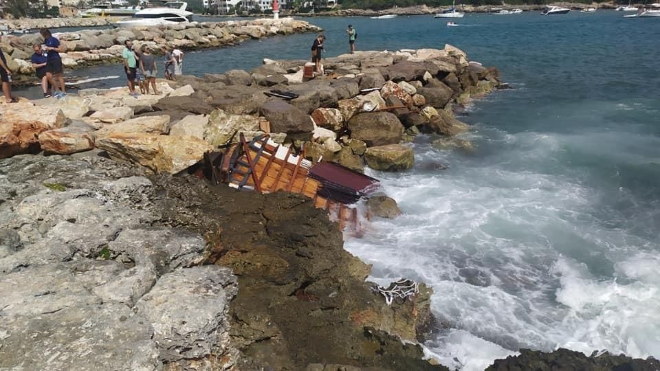 La última noche del 'Celestia', el velero que el temporal hizo trizas en Portopetro