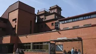 Apartado un empleado del hospital gijonés de Jove tras acceder a decenas de historiales clínicos