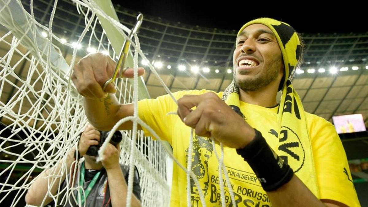 Aubameyang podría cambiar el amarillo del Dortmund por el rojo del Liverpool