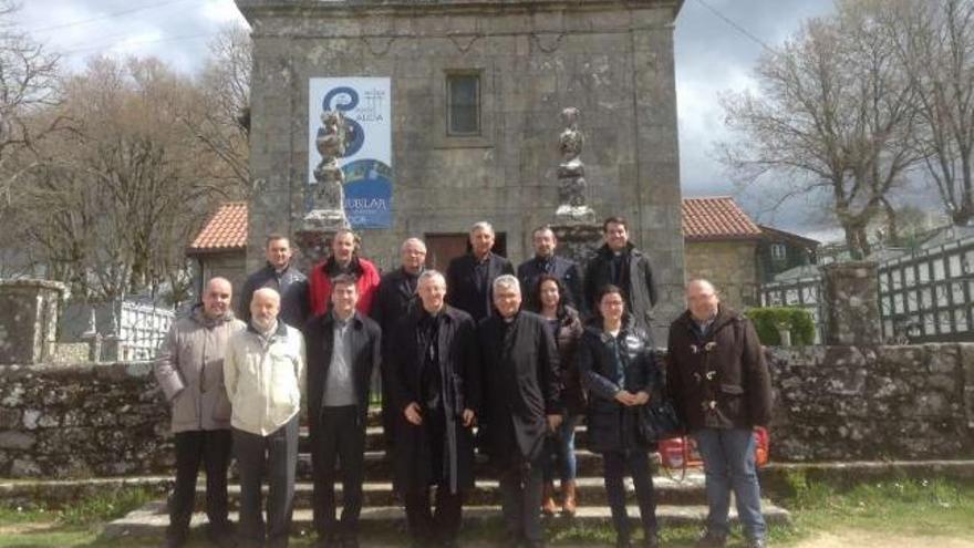 Asistentes al retiro espiritual celebrado el pasado sábado en el santuario de La Saleta, en Siador.