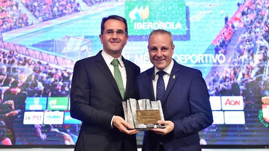 Iberdrola ya disfruta de la  Placa al Mérito Deportivo