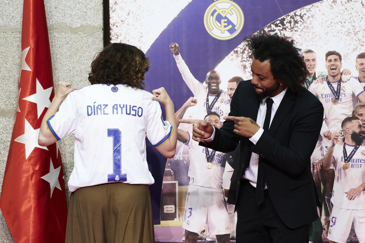 El Real Madrid celebra su 14ª Copa de Europa con su afición