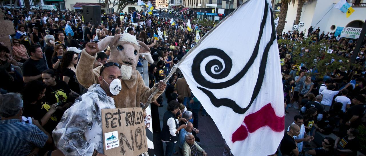 Manifestación celebrada en Fuerteventura en contra de las prospecciones petrolíferas.