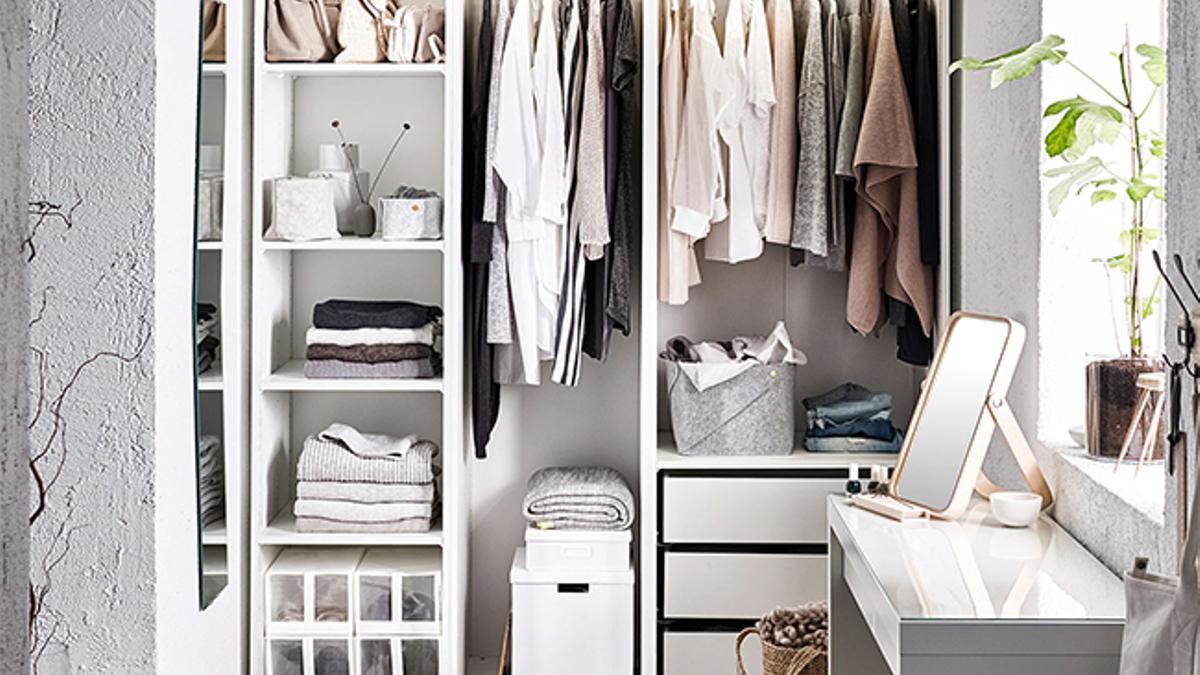 Vestidores de IKEA: todos los sistemas y complementos para tener tu ropa  ordenada