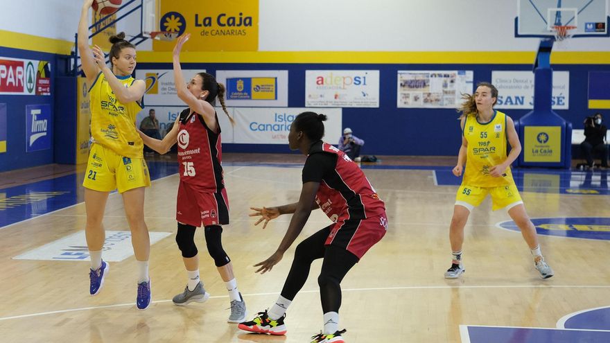 Maya Caldwell sola no puede contra todo un Casademont (SPAR 72-74 Zaragoza)