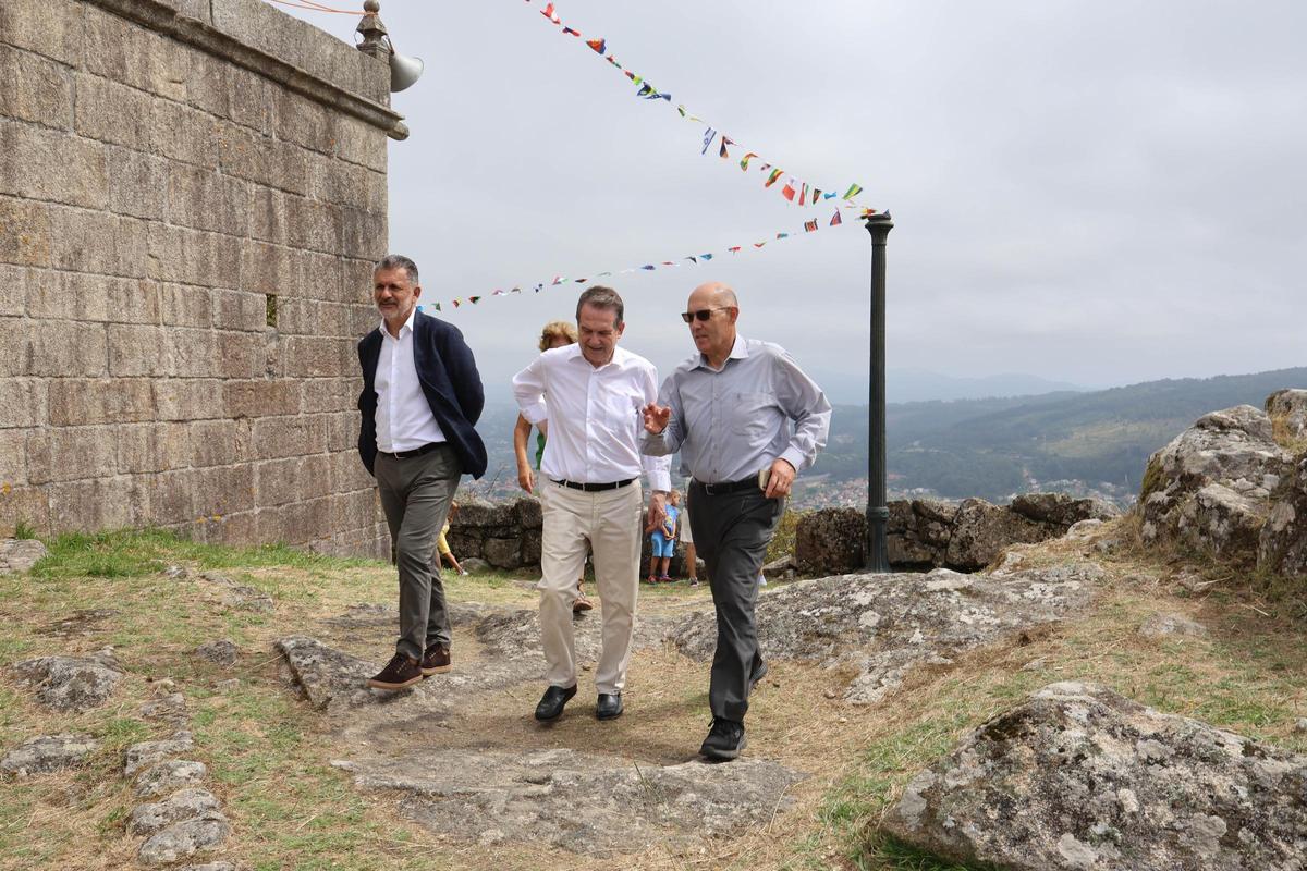 Monte Alba: una romería en el balcón de Vigo