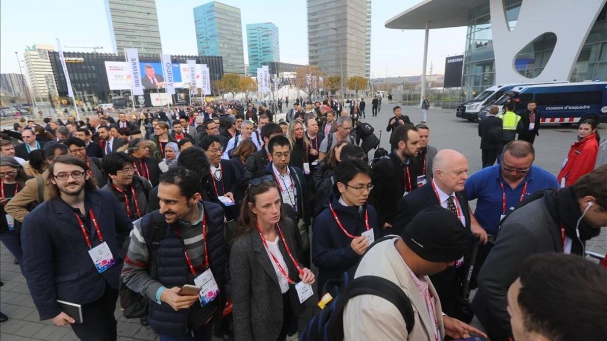 Acceso principal del Mobile World Congress en Fira de Barcelona.