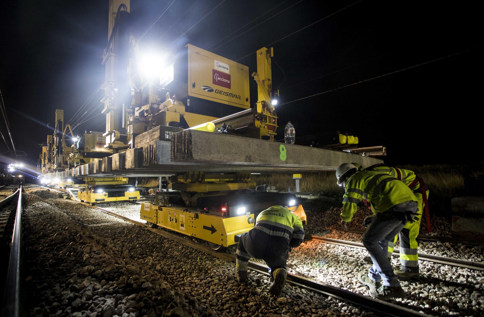 Las obras del tercer hilo en el corredor mediterráneo avanzan en la estación de Massalfassar