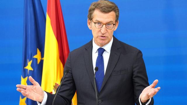 El presidente del Partido Popular, Alberto Núñez Feijóo, lcomparece ante los medios de comunicación en la sede regional del PP, a 11 de mayo de 2022, en Santiago de Compostela, A Coruña, Galicia, (España).