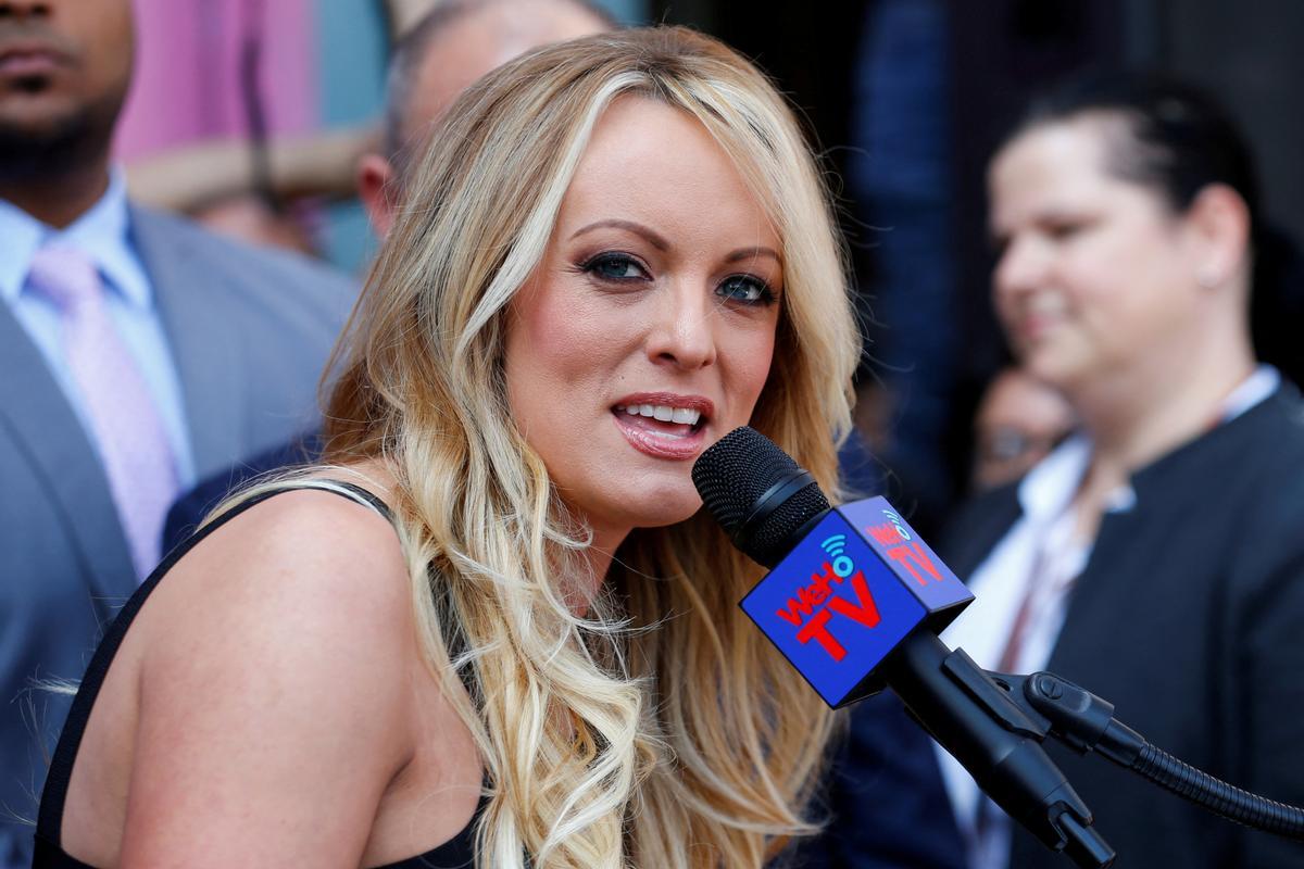 Stormy Daniels, la estrella porno que actualmente se encuentra en batallas legales con el ex presidente de Estados Unidos Donald Trump.