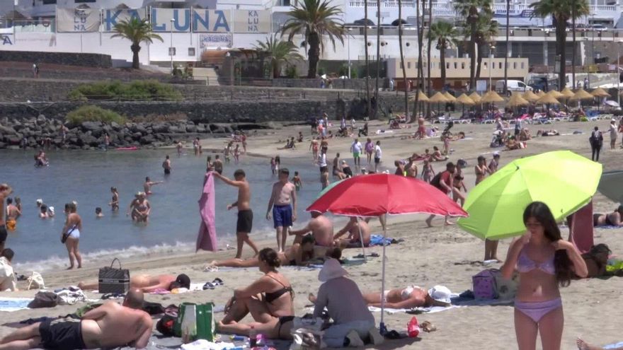 Los autoridades de Canarias recomiendan no tomar el sol estos días