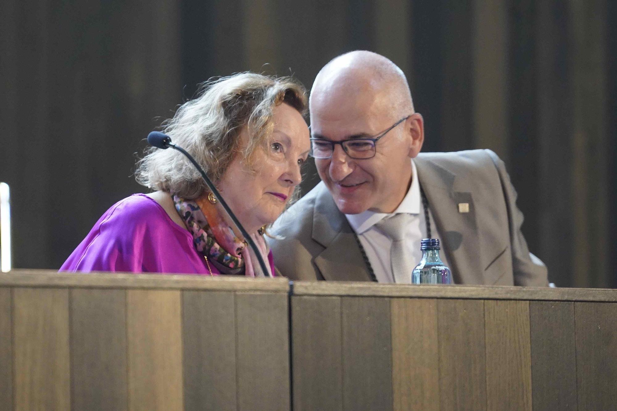 La metgessa Carme Valls Llobet, investida doctora honoris causa per la Universitat de Girona