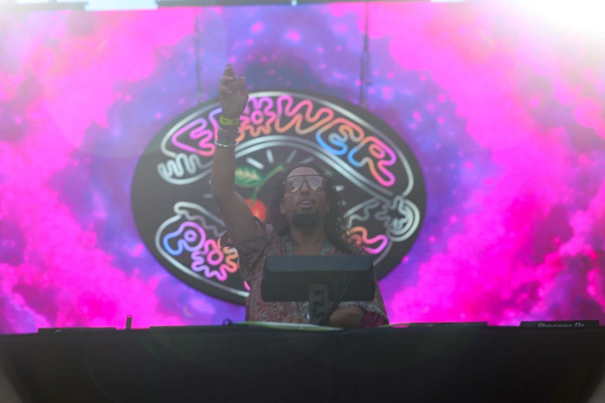 Todas las imágenes de la celebración del Flower Power de las Festes de la Terra