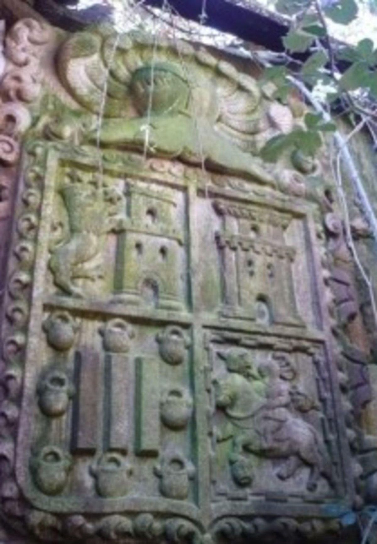 Escudo de los Gil Taboada en el Pazo de Bergazos. | A.V.N.