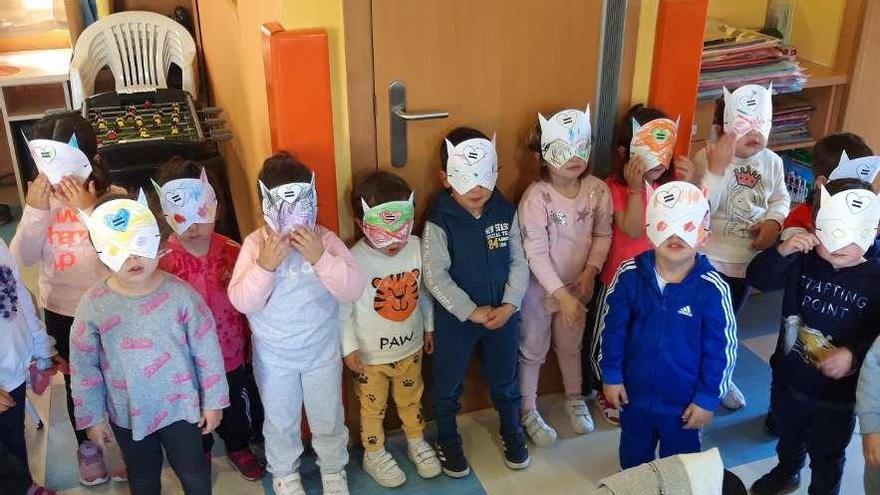 Una actividad de alumnos en el CEIP Seara moañés. // Gonzalo Núñez