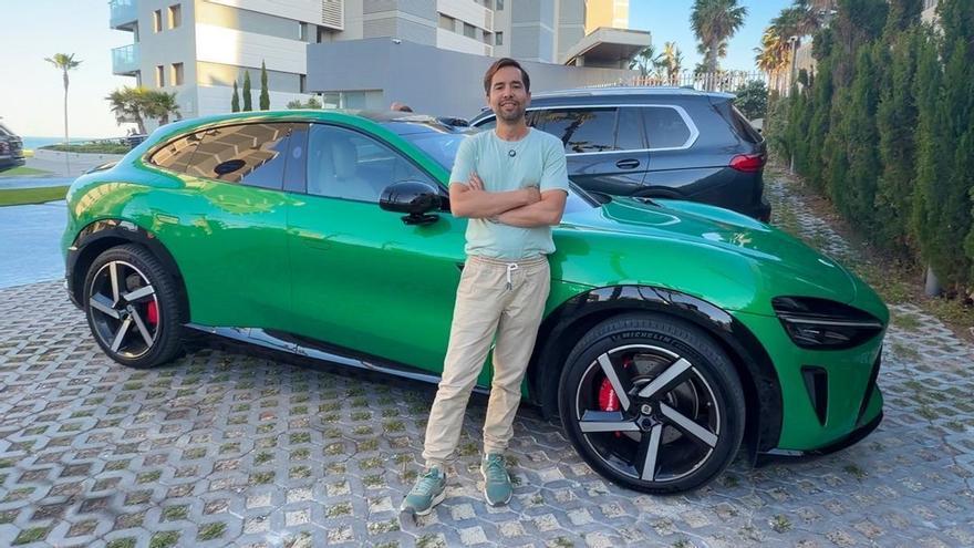 Un alicantino prueba en la ciudad el primer Xiaomi Yu7 Max en España: "El fin de Tesla"
