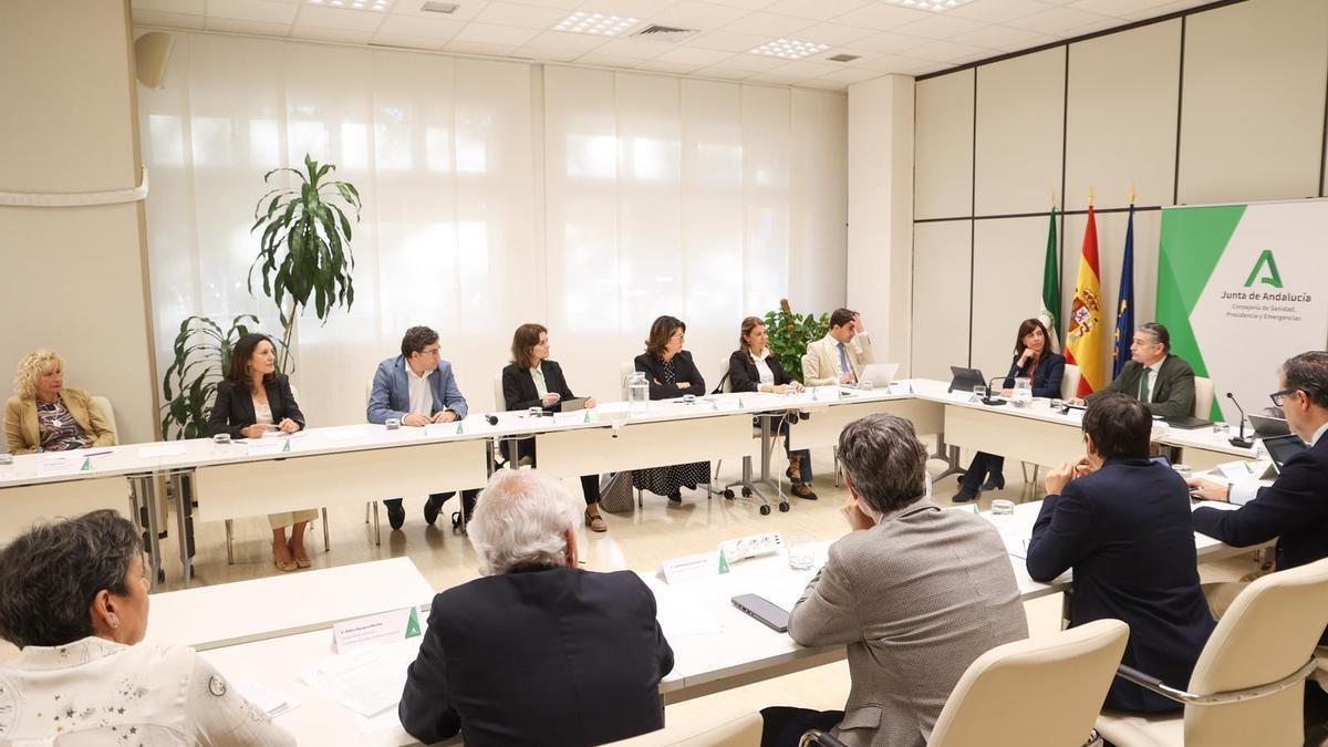 Reunión de la comisión de seguimiento de la crisis de los cribados de cáncer