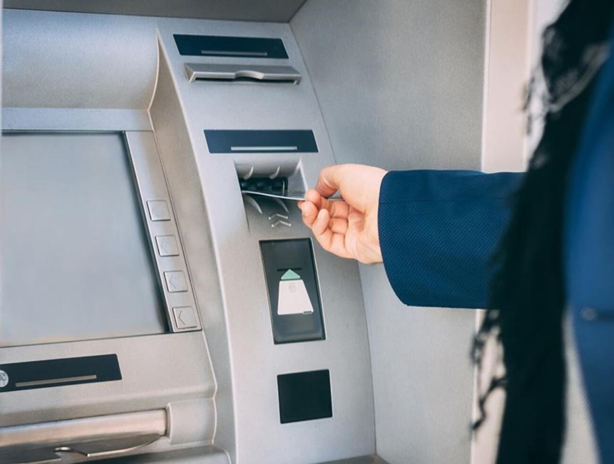 Imagen de arhivo de un cajero en la vía pública.