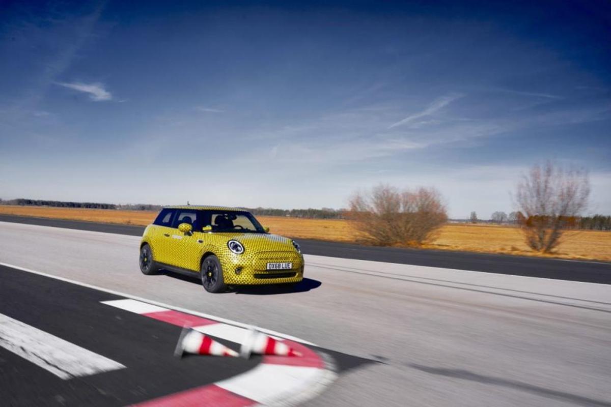 Probamos en primicia el futuro Mini eléctrico
