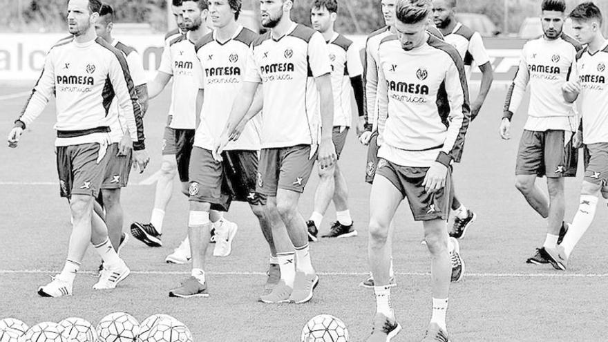 Jugadores del Villarreal durante un entrenamiento.