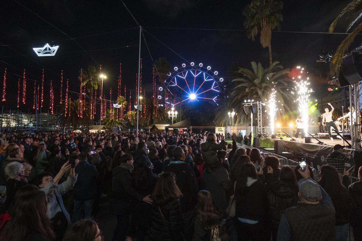 El Port de Barcelona enciende las luces navidad en la Fira de Nadal