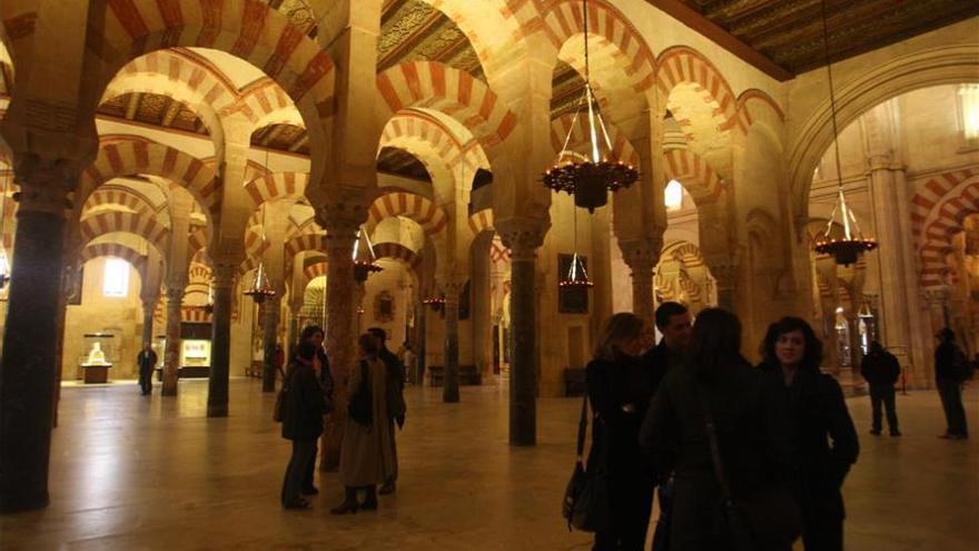 El Cabildo recuerda a la alcaldesa que la Mezquita-Catedral nunca fue un bien municipal