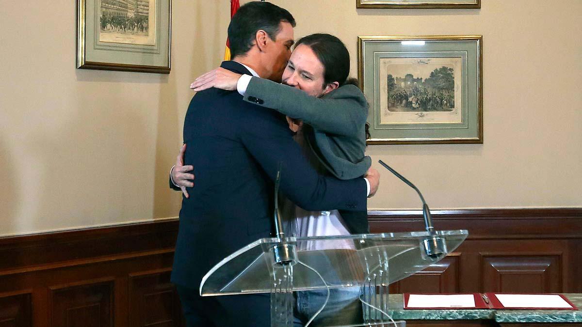 Sánchez e Iglesias firman un preacuerdo para un Gobierno de coalición en España