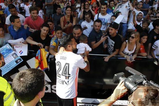 Así ha sido la presentación de Garay y Mangala