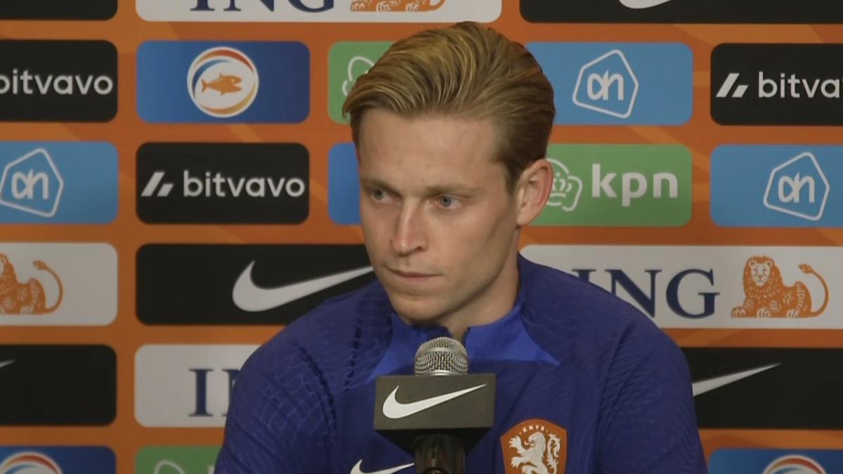 Frenkie De Jong en rueda de prensa