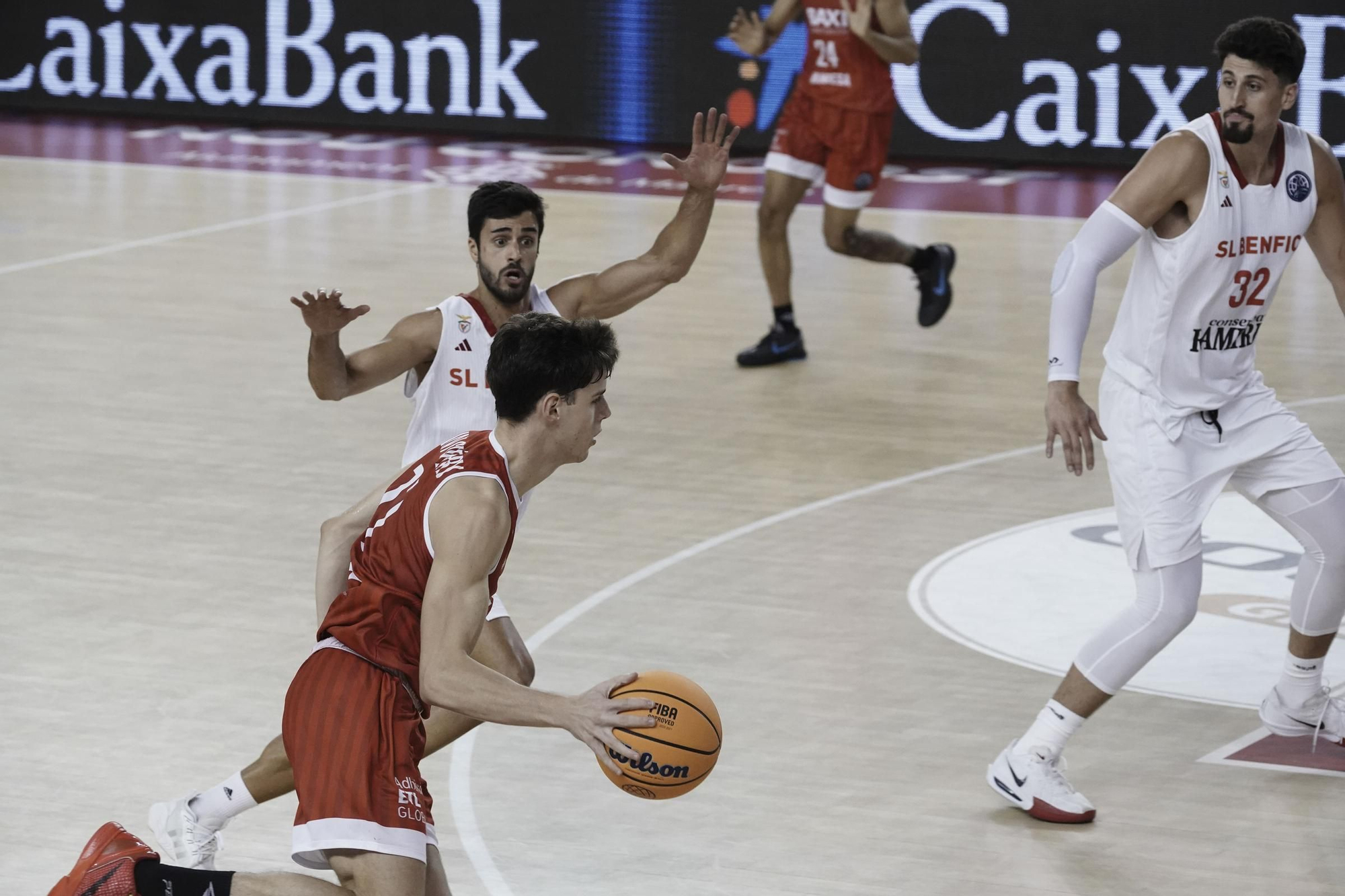 Les millors imatges del Baxi Manresa - SL Benfica