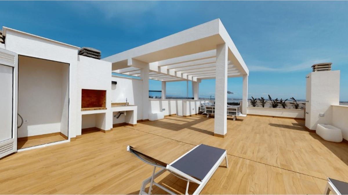El bungalow a la venta en Torrevieja con vistas a las lagunas de La Mata y Torrevieja