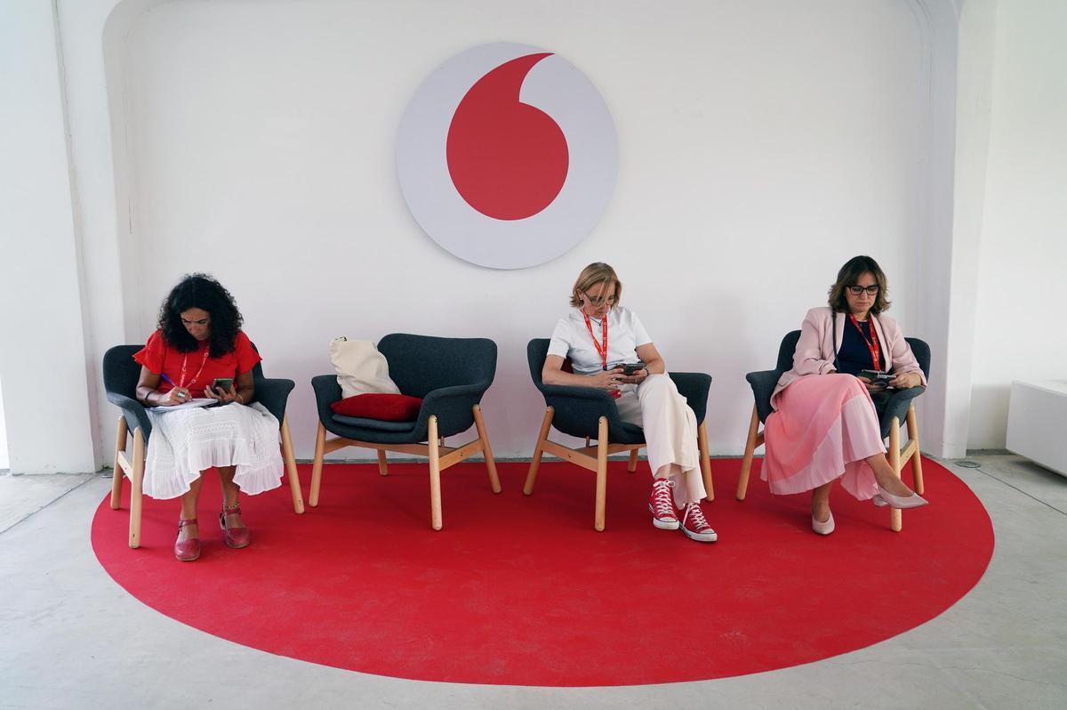 Vodafone inaugura sus nuevas instalaciones en el PTA