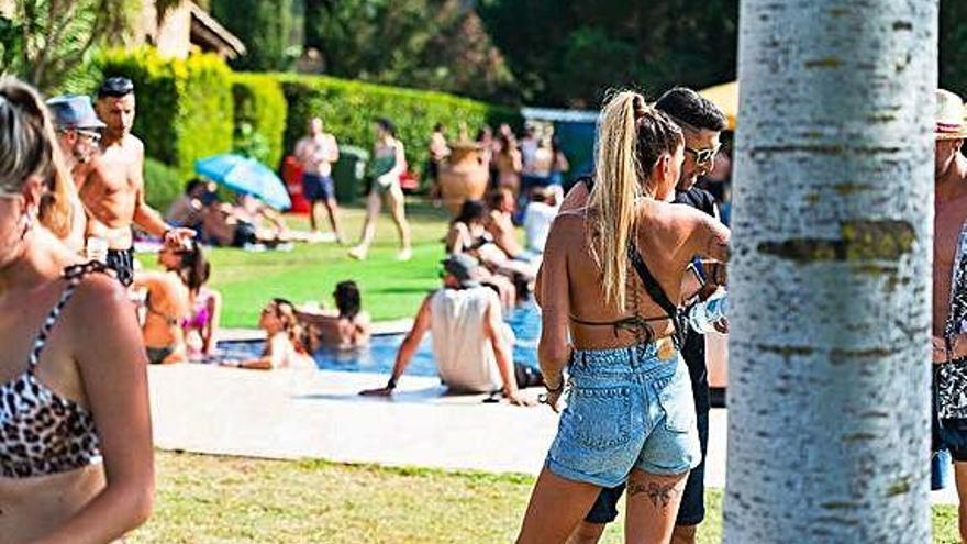 Llagostera viu dotze hores de diversió amb la Rural Pool Party