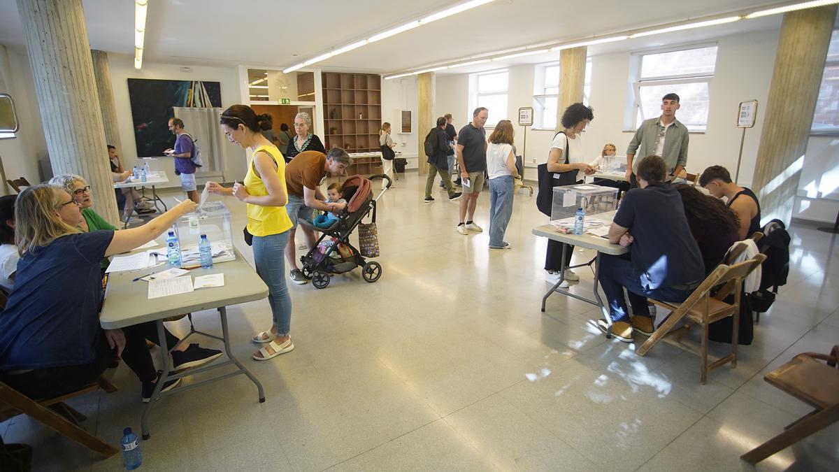 Jornada d'eleccions municipals a Girona