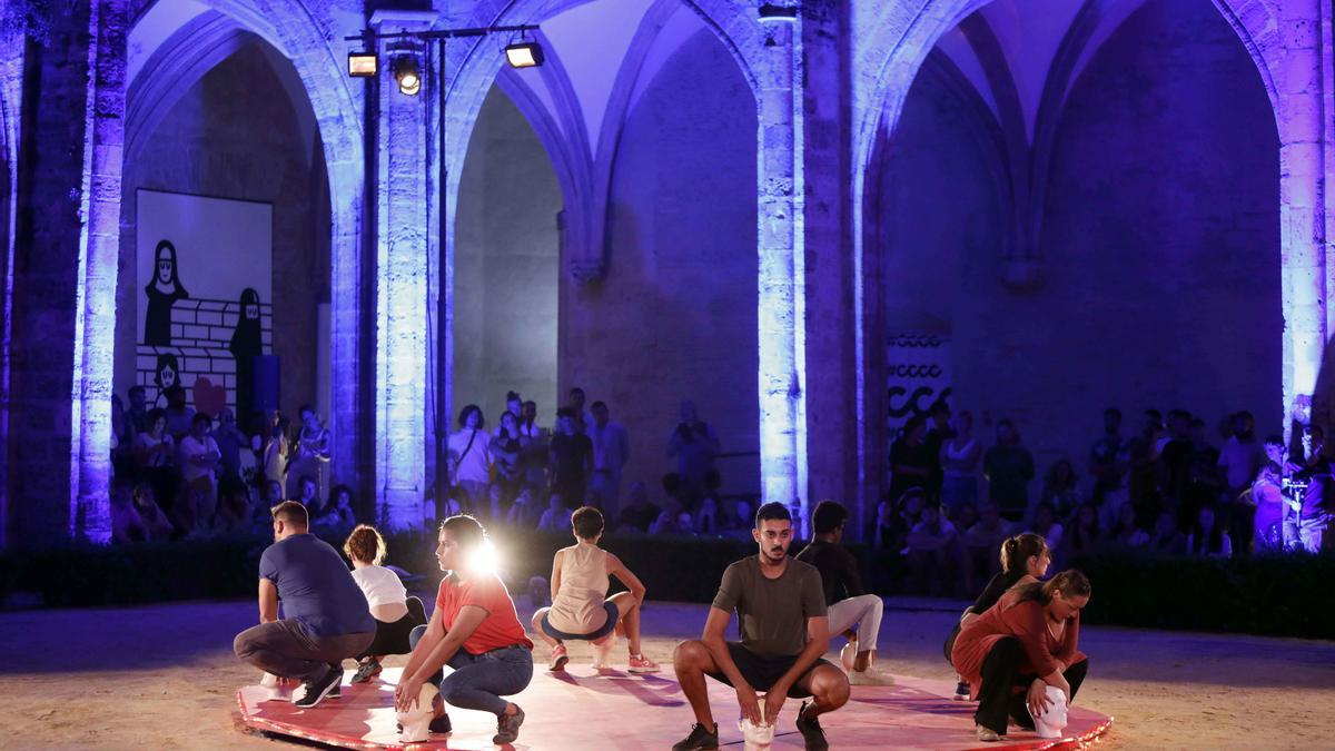 L’espectacle que va inaugurar l’anterior edició en el Centre del Carme.CULTURA // INAUGURACION DEL FESTIVAL RUSSAFA ESCENICA, CENTRE DEL CARME