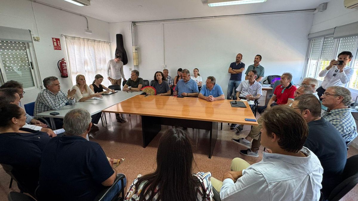 El encuentro tenía lugar en el local social de La Torrecilla.