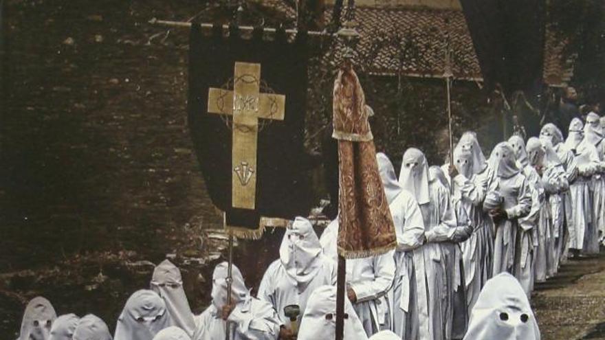 Fotografía de la procesión de Bercianos ganadora del concurso.