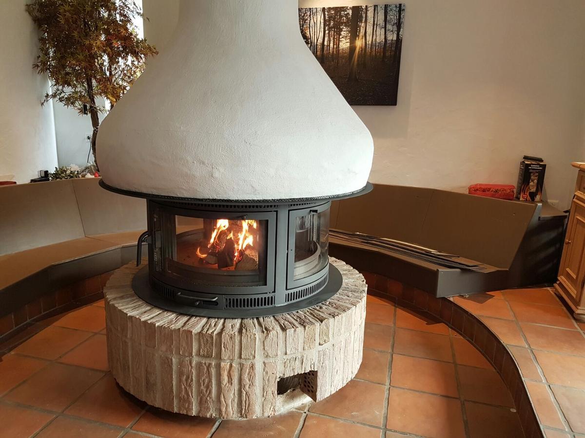 Kamin von KVK Kamine.