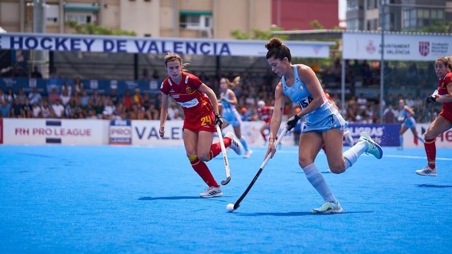 Las Redsticks y las Leonas se citan en València