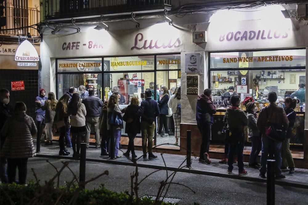 Viernes noche hasta las 10:30