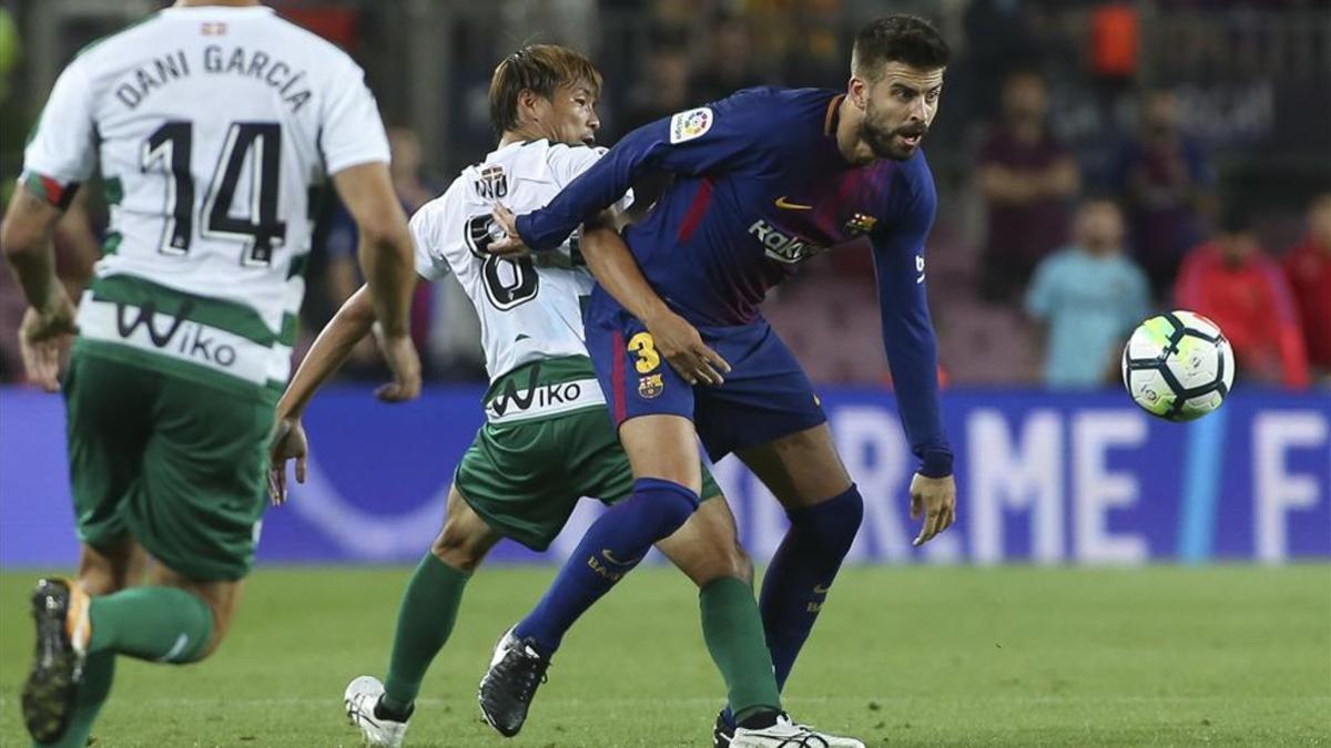 Piqué no se mordió la lengua en Twitter