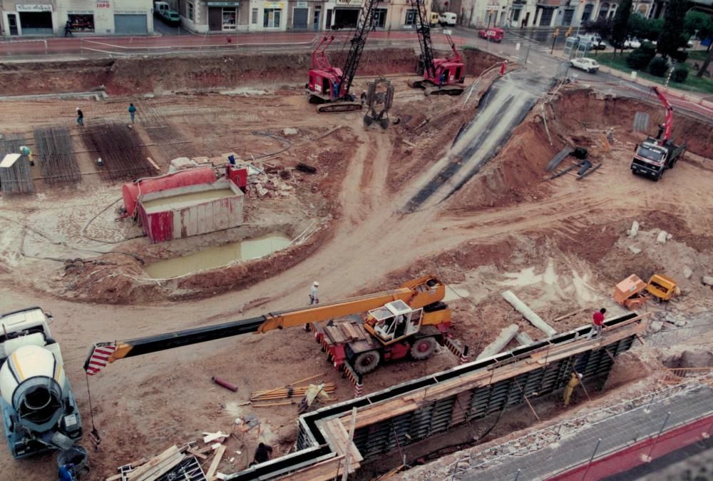 El procés de construcció de la plaça Catalunya