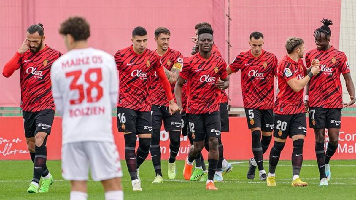 Los jugadores del Real Mallorca, en uno de los amistosos disputado por el equipo en los últimos días.