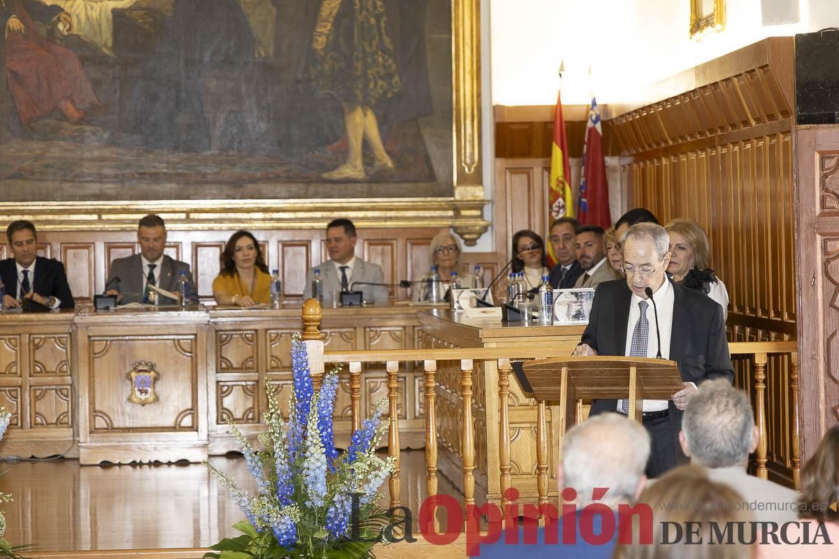 Así se ha vivido el emocionante acto del nombramiento de 'Hijo Predilecto' de Caravaca al doctor Juan Manuel Laborda