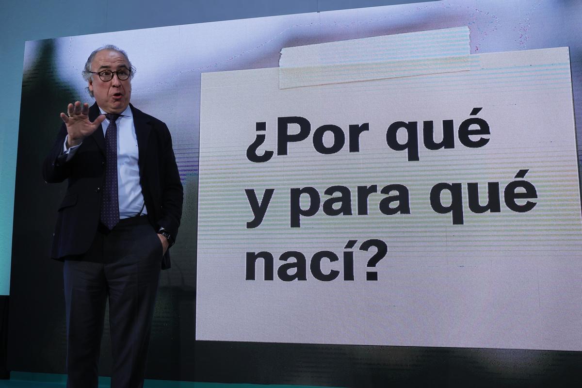 Emilio Duró, durante una charla.