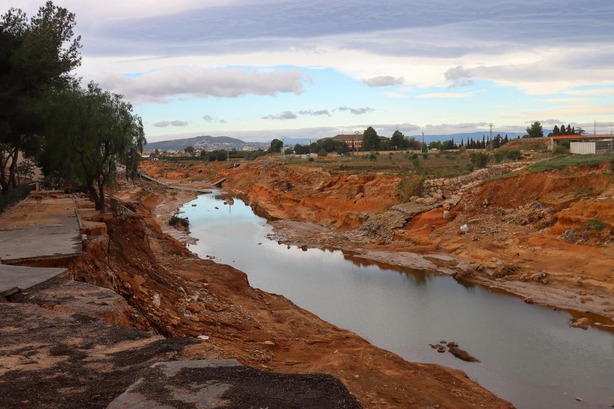 Tororent pide a la CHJ que actúe sobre el barranco.