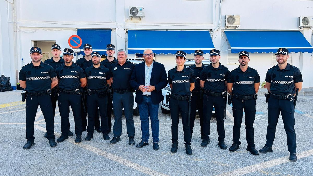 Once agentes se incorporan hoy a la Policía Local de Vélez-Málaga.